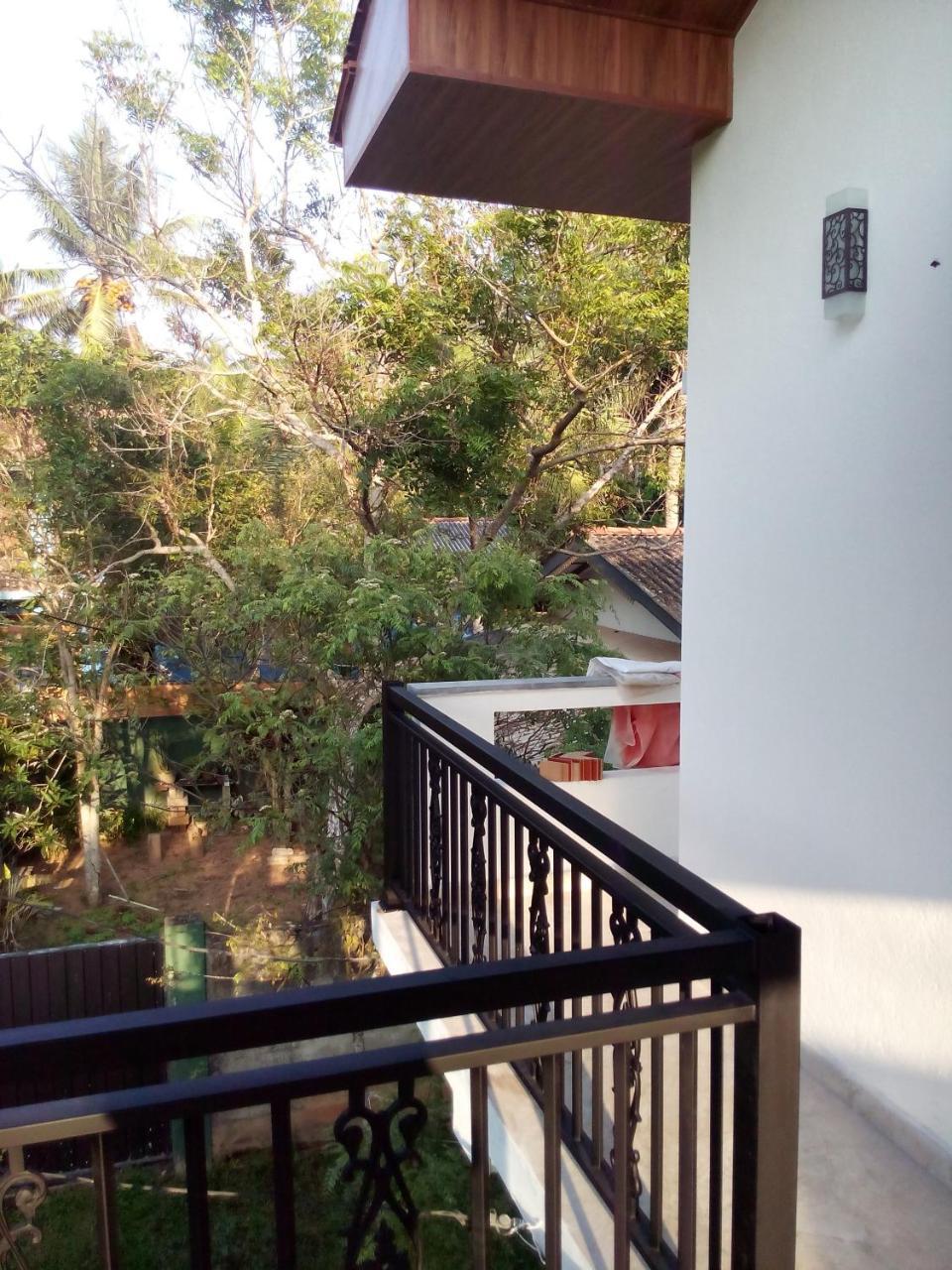 Villa Chaya Hikkaduwa Buitenkant foto